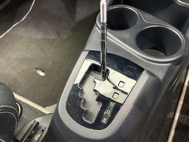 トヨタ アクア G G’s 栃木県 2017(平29)年 3.1万km イエロー 純正SDナビ/(CD/ワンセグTV/Bluetooth/SD/AUX)/バックカメラ/ビルトインETC/前方ドライブレコーダー/ハーフレザーシート/シーケンシャルウィンカー/オートライト/LEDヘッドライト/横滑り防止装置/フォグランプ/スマートキー/プッシュスタート/ステアリングスイッチ/革巻きステアリング/ウィンカーミラー/１７インチ純正アルミホイール/純正フロアマット/社外スプリング