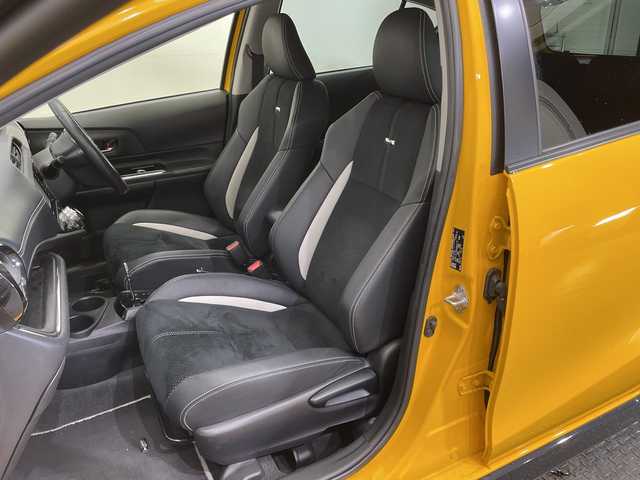 トヨタ アクア G G’s 栃木県 2017(平29)年 3.1万km イエロー 純正SDナビ/(CD/ワンセグTV/Bluetooth/SD/AUX)/バックカメラ/ビルトインETC/前方ドライブレコーダー/ハーフレザーシート/シーケンシャルウィンカー/オートライト/LEDヘッドライト/横滑り防止装置/フォグランプ/スマートキー/プッシュスタート/ステアリングスイッチ/革巻きステアリング/ウィンカーミラー/１７インチ純正アルミホイール/純正フロアマット/社外スプリング