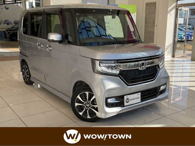 ホンダ Ｎ ＢＯＸ カスタム G L ホンダセンシング 埼玉県 2018(平30)年 4万km ルナシルバーM ホンダセンシング /メモリナビ/　　CD/DVD/BT/フルセグ /バックカメラ /片側パワースライドドア /レーダークルーズコントロール /LEDオートライト /純正14インチアルミホイール /純正ETC /禁煙車