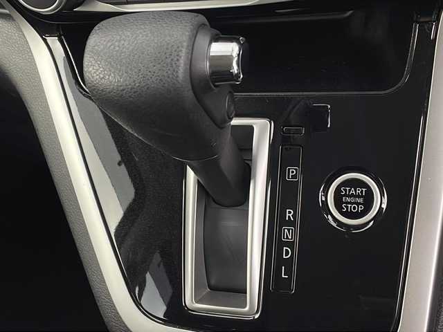 日産 セレナ ハイウェイスターVセレクションⅡ 岡山県 2019(令1)年 3.8万km ダイヤモンドブラック ワンオーナー /禁煙車 /純正9インチナビ /フルセグTV /ETC /ドライブレコーダー /アラウンドビューモニター /エマージェンシーブレーキ /両側パワースライドドア /パーキングアシスト /インテリジェントキー/純正LEDヘッドライト/フロントフォグ/アイドリングストップ/サンシェード/クルーズコントロール/ドアバイザー/オートマチックハイビーム/ハンズフリースライドドア