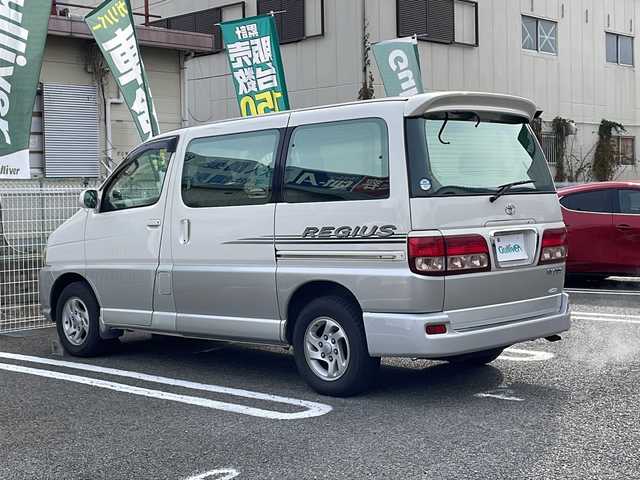 トヨタ レジアス