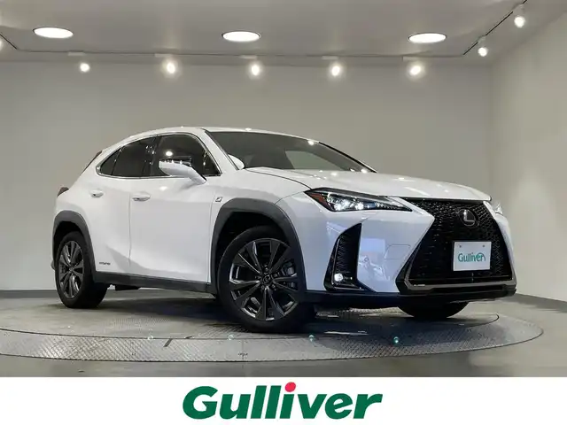 レクサス ＵＸ 250h Fスポーツ 愛知県 2020(令2)年 4.9万km ホワイトノーヴァガラスフレーク 純正１０．３インチナビ/プリクラッシュセーフティ/レーダークルーズコントロール　/レーンキープアシスト/ブラインドスポットモニター/クリアランスソナー/先行車発進告知/パワーバックドア/パドルシフト/バックカメラ/ハンドルヒーター/シートヒーター/シートクーラー/赤革シート/シートメモリー/前後ドライブレコーダー/ビルトインＥＴＣ２．０/USB入力端子/ISOFIX/純正フロアマット/純正18インチアルミホイール