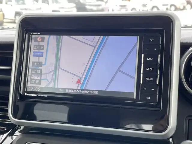 スズキ スペーシア カスタム HYBRID XS 佐賀県 2018(平30)年 5.5万km ピュアホワイトP 衝突被害軽減システム/レーンキープアシスト/オートハイビーム/社外SDナビ/フルセグTV　CD DVD　SD　BT/バックカメラ/ドライブレコーダー/ETC/両側パワースライドドア/D席シートヒーター/革巻きステアリング/ステアリングリモコン/純正15インチアルミホイール/純正LEDヘッドライト/後席用サンシェード/ウィンカーミラー/ドアバイザ―/プッシュスタート