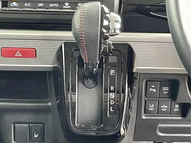 スズキ スペーシア カスタム HYBRID XS 佐賀県 2018(平30)年 5.5万km ピュアホワイトP 衝突被害軽減システム/レーンキープアシスト/オートハイビーム/社外SDナビ/フルセグTV　CD DVD　SD　BT/バックカメラ/ドライブレコーダー/ETC/両側パワースライドドア/D席シートヒーター/革巻きステアリング/ステアリングリモコン/純正15インチアルミホイール/純正LEDヘッドライト/後席用サンシェード/ウィンカーミラー/ドアバイザ―/プッシュスタート