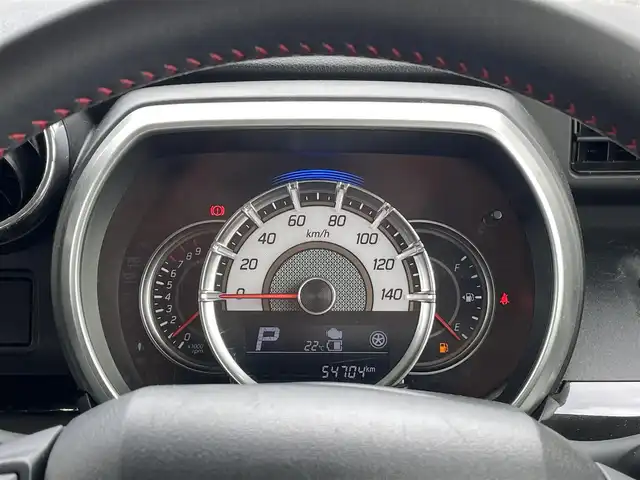 スズキ スペーシア カスタム HYBRID XS 佐賀県 2018(平30)年 5.5万km ピュアホワイトP 衝突被害軽減システム/レーンキープアシスト/オートハイビーム/社外SDナビ/フルセグTV　CD DVD　SD　BT/バックカメラ/ドライブレコーダー/ETC/両側パワースライドドア/D席シートヒーター/革巻きステアリング/ステアリングリモコン/純正15インチアルミホイール/純正LEDヘッドライト/後席用サンシェード/ウィンカーミラー/ドアバイザ―/プッシュスタート