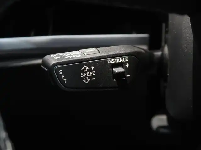 アウディ Ｑ３ SB 35TFSI Sライン 石川県 2021(令3)年 1.8万km ミトスブラックメタリック スマートキー/プッシュスタート/オートライト/LEDライト/Rフォグランプ/純正メモリーナビゲーション/Bluetooth/ビルトインETC2.0/全方位カメラ/電動シート/シートヒーター/ハーフレザー/パワーバックドア/衝突軽減装置/レーンアシスト/ブラインドスポットモニター/クルーズコントロール/純正ドライブレコーダー（前後）/ルーフレール