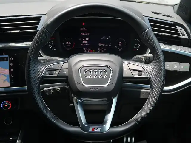 アウディ Ｑ３ SB 35TFSI Sライン 石川県 2021(令3)年 1.8万km ミトスブラックメタリック スマートキー/プッシュスタート/オートライト/LEDライト/Rフォグランプ/純正メモリーナビゲーション/Bluetooth/ビルトインETC2.0/全方位カメラ/電動シート/シートヒーター/ハーフレザー/パワーバックドア/衝突軽減装置/レーンアシスト/ブラインドスポットモニター/クルーズコントロール/純正ドライブレコーダー（前後）/ルーフレール