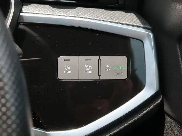 アウディ Ｑ３ SB 35TFSI Sライン 石川県 2021(令3)年 1.8万km ミトスブラックメタリック スマートキー/プッシュスタート/オートライト/LEDライト/Rフォグランプ/純正メモリーナビゲーション/Bluetooth/ビルトインETC2.0/全方位カメラ/電動シート/シートヒーター/ハーフレザー/パワーバックドア/衝突軽減装置/レーンアシスト/ブラインドスポットモニター/クルーズコントロール/純正ドライブレコーダー（前後）/ルーフレール