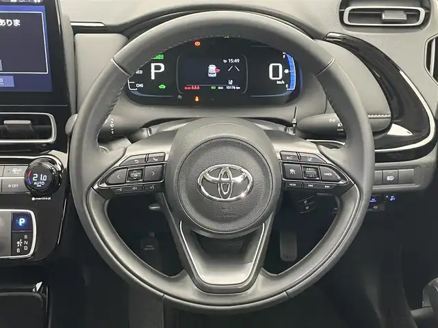トヨタ アクア G 愛知県 2023(令5)年 1.1万km プラチナホワイトパールマイカ 純正１０．５型ディスプレイ　ミラキャスト対応　スマホ連動　バックカメラ　ＥＴＣ　ＬＥＤオートライト　セーフティセンス　衝突軽減　追従クルコン　車線逸脱　誤発進防止　ＡＣ１００Ｖ　コーナーセンサー　禁煙