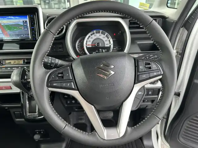 スズキ スペーシア カスタム HYBRID XS 栃木県 2022(令4)年 4.2万km ピュアホワイトパール/ブラック2トーン スズキセーフティサポート/純正メモリナビ/フルセグTV/DVD/Bluetooth/USB/バックカメラ/ETC/レーダークルーズコントロール/両側パワースライドドア/コーナーセンサー/ハーフレザーシート/シートヒーター/ヘッドアップディスプレイ/LEDオートライト/フォグランプ/リアサーキュレーター/ロールサンシェード