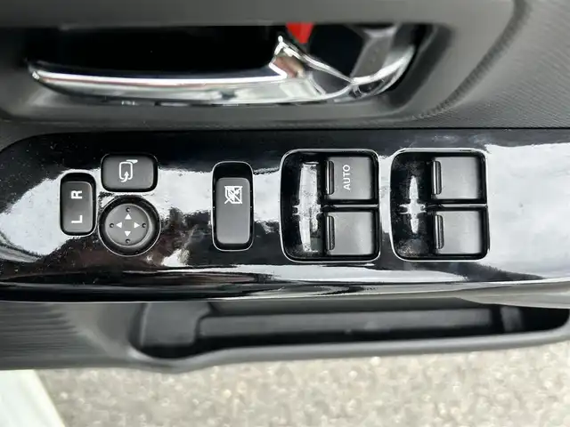 スズキ スペーシア カスタム HYBRID XS 栃木県 2022(令4)年 4.2万km ピュアホワイトパール/ブラック2トーン スズキセーフティサポート/純正メモリナビ/フルセグTV/DVD/Bluetooth/USB/バックカメラ/ETC/レーダークルーズコントロール/両側パワースライドドア/コーナーセンサー/ハーフレザーシート/シートヒーター/ヘッドアップディスプレイ/LEDオートライト/フォグランプ/リアサーキュレーター/ロールサンシェード