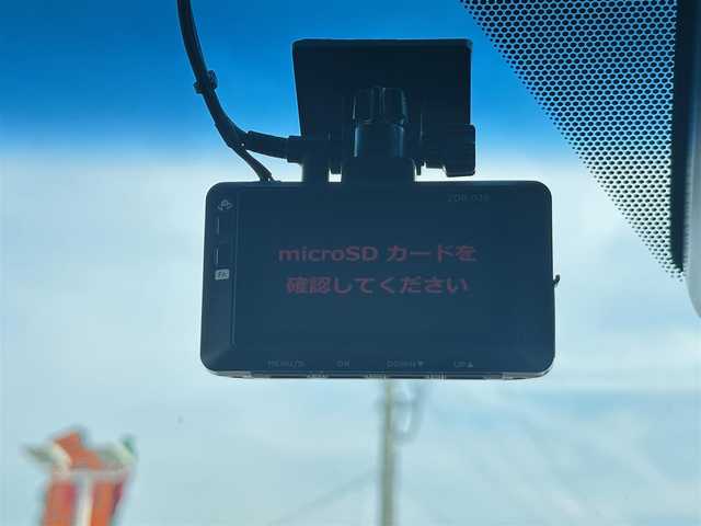 トヨタ ハリアー Z レザーパッケージ 宮城県 2022(令4)年 3.6万km ブラック パノラミックビューモニター/＝＝＝/セーフティセンス/・プリクラッシュセーフティ/・レーントレーシングアシスト/・レーダークルーズコントロール/・アダプティブハイビームシステム/・ロードサインアシスト/ブラインドスポットモニター/パーキングサポートブレーキ（前後方静止物/後方接近車両）/デジタルインナー/ヘッドアップディスプレイ/TコネクトSDナビゲーションシステム/・12.3インチディスプレイ/・ナビ/・地デジTV/・AM/FMラジオ/・入力用USB端子/・AppleCarPlay/AndroidAuto/・ETC2.0/ドライブレコーダー/ハンズフリーパワーバックドア/レザーシート/前席パワーシート（運転席メモリー機能付）/シートヒーター／ベンチレーション/革巻きステアリング/ステアリングヒーター/スマートキー＆プッシュスタート/電動パーキングブレーキ/ブレーキホールド/LEDヘッドランプ/フォグランプ/オートライト/電動格納ミラー/純正19インチAW/フロアマット/トノカバー/W/サイド/カーテンエアバッグ