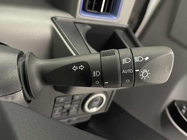 ダイハツ タント カスタム RS セレクション 長野県 2020(令2)年 1.9万km シャイニングホワイトパール 純正SDナビ&フルセグTV&CD&DVD&BT/アダプティブクルーズコントロール/レーンキープアシスト/衝突軽減ブレーキ/アイドリングストップ/純正前方ドライブレコーダー/ハーフレザーシート/前席シートヒーター/運転席ロングスライド/ステアリングスイッチ/2列目サンシェード/バックカメラ/ビルトインETC/LEDヘッドライト/オートライト/フロントフォグランプ/電動格納ミラー/ウィンカーミラー/純正15インチAW装着/純正フロアマット/プッシュスタート/スマートキー