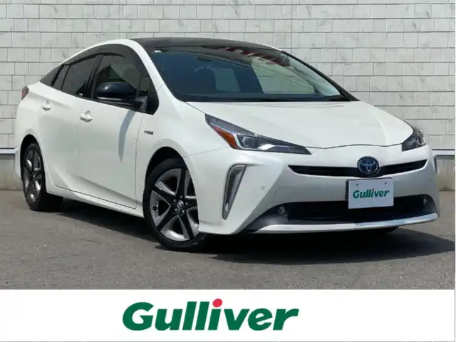 トヨタ プリウス Sツーリングセレクション 岐阜県 2019(令1)年 3.9万km ホワイトパールクリスタルシャイン 純正SDナビ//bluetooth/CD/DVD/フルセグTV/純正ドライブレコーダー/バックカメラ/レザーシート/ビルトインETC/シートヒーター/追従式クルーズコントロール/純正17インチアルミホイール/オートライト/スペアキー/取扱説明書/保証書