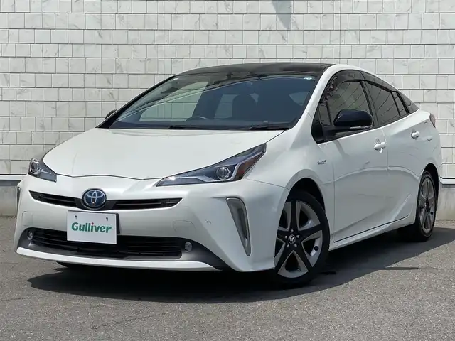 トヨタ プリウス Sツーリングセレクション 岐阜県 2019(令1)年 3.9万km ホワイトパールクリスタルシャイン 純正SDナビ//bluetooth/CD/DVD/フルセグTV/純正ドライブレコーダー/バックカメラ/レザーシート/ビルトインETC/シートヒーター/追従式クルーズコントロール/純正17インチアルミホイール/オートライト/スペアキー/取扱説明書/保証書