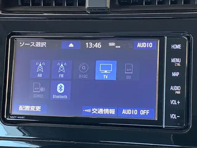トヨタ プリウス Sツーリングセレクション 岐阜県 2019(令1)年 3.9万km ホワイトパールクリスタルシャイン 純正SDナビ//bluetooth/CD/DVD/フルセグTV/純正ドライブレコーダー/バックカメラ/レザーシート/ビルトインETC/シートヒーター/追従式クルーズコントロール/純正17インチアルミホイール/オートライト/スペアキー/取扱説明書/保証書
