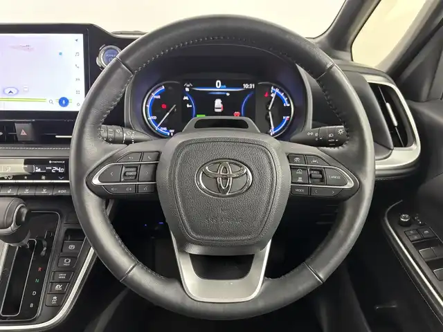 トヨタ ノア ハイブリッド Z 埼玉県 2022(令4)年 2.8万km アティチュードブラックマイカ ナビ/  AM/FM/TV/BT/USB/CD/DVD/HDMI/両側パワースライドドア/左側電動ステップ/レーダークルーズコントロール/レーンキープアシスト/コーナーセンサー/横滑り防止措置/オートマッチクハイビーム/ブラインドスポットモニター/プロアクティブドライビングアシスト/ドライブモード/EVモード/純正フロアマット/革巻きステアリング/シートヒーター