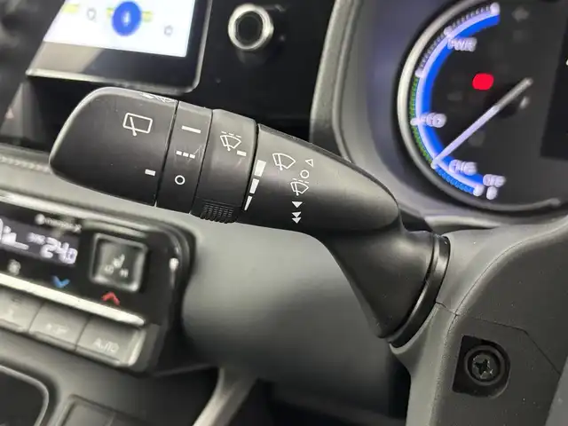 トヨタ ノア ハイブリッド Z 埼玉県 2022(令4)年 2.8万km アティチュードブラックマイカ ナビ/  AM/FM/TV/BT/USB/CD/DVD/HDMI/両側パワースライドドア/左側電動ステップ/レーダークルーズコントロール/レーンキープアシスト/コーナーセンサー/横滑り防止措置/オートマッチクハイビーム/ブラインドスポットモニター/プロアクティブドライビングアシスト/ドライブモード/EVモード/純正フロアマット/革巻きステアリング/シートヒーター