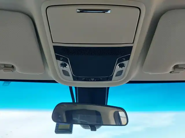 ホンダ オデッセイ アブソルート EX 東京都 2022(令4)年 2.5万km プレミアムスパークルブラックパール Honda SENSING/・衝突軽減ブレーキ/・誤発進抑制機能/・標識認識機能/・路外逸脱抑制機能/・車線維持支援システム/・先行車発進お知らせ機能/・アダプティブクルーズコントロール/・オートハイビーム/・ブラインドスポットインフォメーション/・マルチビューカメラシステム/・スマートパーキングアシストシステム/プッシュスタート/アイドリングストップ/パドルシフト/純正ナビ/フルセグTV/ビルトインETC2.0/ドライブレコーダー/GPSレーダー/両側パワースライドドア/パワーテールゲート/レザー調シートカバー/シートヒーター/オットマン/LEDヘッドライト/ドアバイザー/18インチ純正アルミホイール