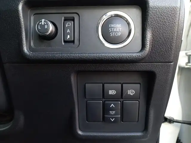 トヨタ ランドクルーザー プラド TX Lパッケージ ブラックED 福井県 2021(令3)年 5.1万km ホワイトパールクリスタルシャイン 衝突被害軽減システム/先行車発進告知/標識検知/純正SDナビ（NSCN-W68）/・（ワンセグTV/CD/DVD/Bluetooth）/バックカメラ/ETC/D・N席パワーシート/D・N席シートヒーター・クーラー/ステアリングスイッチ/オートLEDライト/電動格納ウィンカーミラー/純正フロアマット/スマートキー