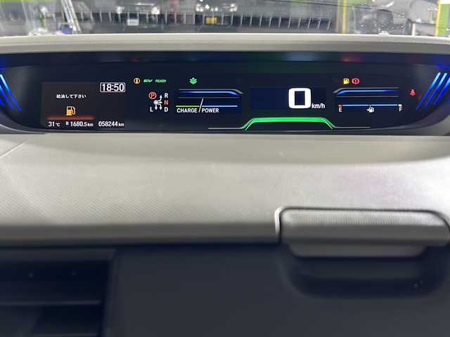 ホンダ フリード ハイブリット G ホンダセンシング 沖縄県 2019(平31)年 5.9万km ホワイトオーキッドパール 県外仕入れ/禁煙車/両側パワースライドドア/純正9インチナビ/（フルセグTV/CD/DVD/BT/FM/AM）/バックカメラ/社外フロントカメラ/ステアリングリモコン/ホンダセンシング/オートライト/前後ドライブレコーダー/コーナーセンサー/電動格納ウィンカーミラー/純正フロアマット/ドアバイザー