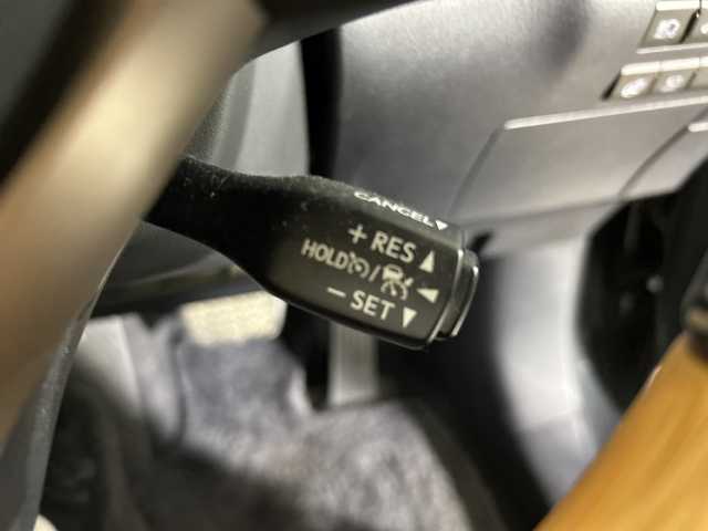 レクサス ＲＸ 450h バージョンL 福岡県 2022(令4)年 2.8万km グラファイトブラックガラスフレーク パノラマルーフ/純正12.3インチナビ/・CD/DVD/BT/フルセグ/・パノラミックビューモニター/レクサスセーフティシステム+/クリアランスソナー/ブラインドスポットモニター/茶革シート/・パワーシート（D/N)/・シートヒーター（全席）/・ベンチレーション（D/N）/ヘッドアップディスプレイ/パワーバックドア/AC100V/置くだけ充電/ETC2.0/ドライブレコーダー前後/ウッドコンビハンドル/・ステアリングリモコン/・パドルシフト/後席シェード/トノカバー/LEDヘッドライト/・オートライト/・フォグランプ/純正２０インチアルミホイール