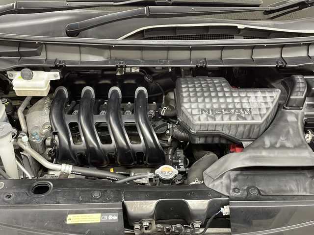 日産 セレナ ハイウェイスター G 長崎県 2017(平29)年 7.1万km ブリリアントホワイトパール 純正メモリナビ/（フルセグ/CD/DVD/Bluetooth）/アラウンドビューモニター/アルパイン製フリップダウンモニター/レーダークルーズコントロール/衝突軽減ブレーキ/プロパイロット/プロパイロットパーキング/クリアランスソナー/両側パワースライドドア/ハンズフリースライドドア/デジタルインナーミラー/ドライブレコーダー前後/ETC/LEDヘッドライト/純正16インチアルミホイール/ドアバイザー/オートライト