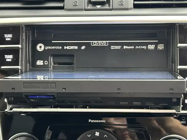 スバル レヴォーグ 1．6GT－S アイサイト 道央・札幌 2014(平26)年 6.4万km クリスタルホワイトP ・4WD/・アイサイトver.3/・衝突被害軽減ブレーキ/・レーンキープアシスト/・レーダークルーズコントロール/・純正ナビ/・フルセグ/BT/CD/DVD/・バックカメラ/・ETC/・前席パワーシート/・パドルシフト/・社外ドライブレコーダー前後/・横滑り防止装置/・プッシュスタート/・スマートキー/・LEDヘッドライト/・電格ミラー