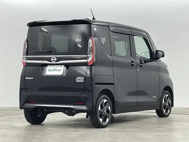 日産 ルークス ハイウェイスター X 福島県 2022(令4)年 1万km ブラック 360°セーフティアシスト/・衝突被害軽減ブレーキ/・車線逸脱警報装置/・踏み間違い防止装置/・車線逸脱防止支援/・先行車発進お知らせ/・オートマチックハイビーム/社外7インチナビ/・型番：MDV-D207/・SD/AUX/USB/CD/・バックカメラ/・アラウンドビュー/片側パワースライドドア（左）/アイドリングストップ/ステアリングリモコン/ベンチシート/・D+N席シートヒーター/プッシュスタート/・スマートキー/・スペアキー1本/電動格納ミラー/・ウィンカーミラー/・オートミラー/前後コーナーセンサー/LEDヘッドライト/・フォグランプ/・オートライト/純正14インチAW/リアロールサンシェード