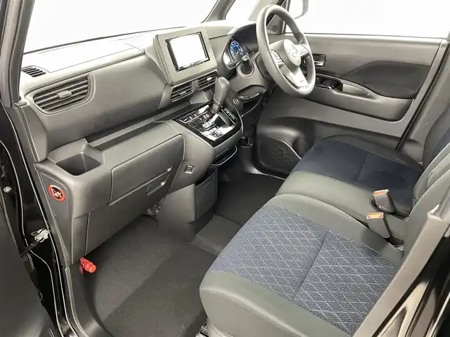 日産 ルークス ハイウェイスター X 福島県 2022(令4)年 1万km ブラック 360°セーフティアシスト/・衝突被害軽減ブレーキ/・車線逸脱警報装置/・踏み間違い防止装置/・車線逸脱防止支援/・先行車発進お知らせ/・オートマチックハイビーム/社外7インチナビ/・型番：MDV-D207/・SD/AUX/USB/CD/・バックカメラ/・アラウンドビュー/片側パワースライドドア（左）/アイドリングストップ/ステアリングリモコン/ベンチシート/・D+N席シートヒーター/プッシュスタート/・スマートキー/・スペアキー1本/電動格納ミラー/・ウィンカーミラー/・オートミラー/前後コーナーセンサー/LEDヘッドライト/・フォグランプ/・オートライト/純正14インチAW/リアロールサンシェード