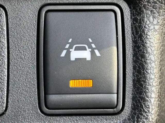 日産 ノート e－パワーニスモ S 兵庫県 2018(平30)年 6.2万km ブリリアントホワイトパール 純正SDナビ/フルセグテレビ/BTオーディオ/全方位カメラ/ETC/インテリジェントルームミラー/nismo専用シート/nismoフロアマット/純正16インチAW/LEDヘッドライト/フォグランプ/スマートキープッシュスタート