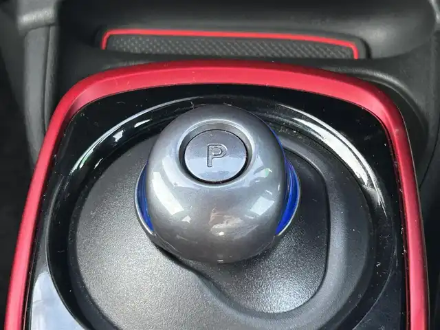 日産 ノート e－パワーニスモ S 兵庫県 2018(平30)年 6.2万km ブリリアントホワイトパール 純正SDナビ/フルセグテレビ/BTオーディオ/全方位カメラ/ETC/インテリジェントルームミラー/nismo専用シート/nismoフロアマット/純正16インチAW/LEDヘッドライト/フォグランプ/スマートキープッシュスタート