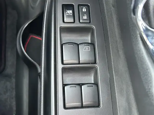 日産 ノート e－パワーニスモ S 兵庫県 2018(平30)年 6.2万km ブリリアントホワイトパール 純正SDナビ/フルセグテレビ/BTオーディオ/全方位カメラ/ETC/インテリジェントルームミラー/nismo専用シート/nismoフロアマット/純正16インチAW/LEDヘッドライト/フォグランプ/スマートキープッシュスタート