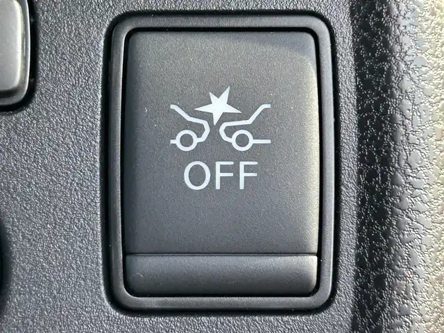 日産 ノート e－パワーニスモ S 兵庫県 2018(平30)年 6.2万km ブリリアントホワイトパール 純正SDナビ/フルセグテレビ/BTオーディオ/全方位カメラ/ETC/インテリジェントルームミラー/nismo専用シート/nismoフロアマット/純正16インチAW/LEDヘッドライト/フォグランプ/スマートキープッシュスタート