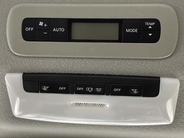 日産 セレナ ハイウェイスターVセレクションⅡ 広島県 2019(令1)年 5.1万km ブリリアントホワイトパール 純正９型ナビ/バックカメラ/後席フリップダウンモニター/両側パワースライドドア/クルーズコントロール/前方ドラレコ/ＥＴＣ/オートマチックハイビーム/コーナーセンサー/衝突軽減/レーンキープアシスト/LEDヘッドライト/フォグランプ/踏み間違い防止/純正16インチアルミホイール(195/60/R16)/エアバッグ(運転席/助手席)