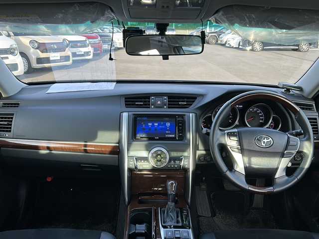 トヨタ マークＸ PREMIUM 茨城県 2015(平27)年 4.3万km アイスチタニウムマイカメタリック 社外SDナビ/　　BT/CD/DVD/フルセグ/バックカメラ/クルーズコントロール/パワーシート/シートヒーター/ハーフレザーシート/純正16インチアルミホイール/HIDオートライト/ドライブレコーダー/スマートキー/ETC