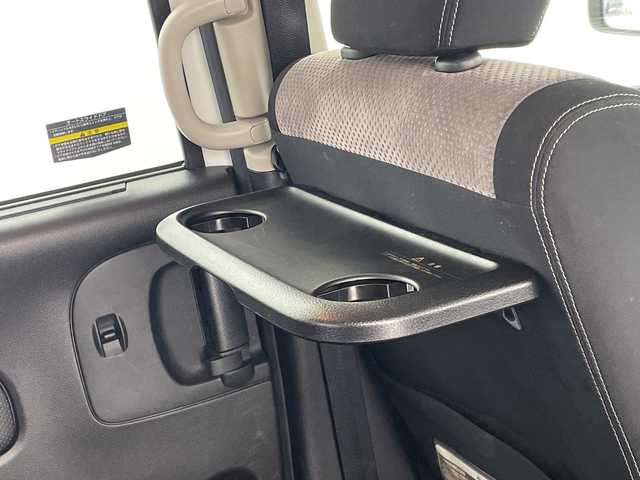 日産 セレナ ライダー Sハイブリッド 愛知県 2014(平26)年 7.7万km ブリリアントホワイトパール 純正ナビ/・Bluetooth/・CD/DVD/・HDMI/・フルセグテレビ/・SD音楽録音/純正フリップダウンモニター/前後ドライブレコーダー/クルーズコントロール/ビルトインETC/衝突軽減ブレーキ/レーンキープアシスト/バックカメラ/車高調