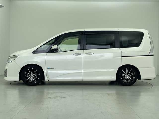 日産 セレナ ライダー Sハイブリッド 愛知県 2014(平26)年 7.7万km ブリリアントホワイトパール 純正ナビ/・Bluetooth/・CD/DVD/・HDMI/・フルセグテレビ/・SD音楽録音/純正フリップダウンモニター/前後ドライブレコーダー/クルーズコントロール/ビルトインETC/衝突軽減ブレーキ/レーンキープアシスト/バックカメラ/車高調