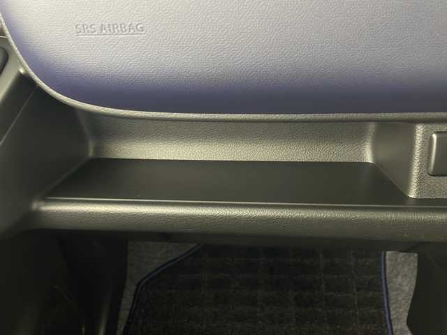 スズキ アルト L 秋田県 2024(令6)年 0.1万km スペリアホワイト ４WD/スズキセーフティサポート　/前席シートヒーター　/衝突被害軽減システム　/クリアランスソナー　/横滑り防止装置　/レーンキープアシスト　/アイドリングストップ　/ライトレベライザー　/純正フロアマット /リモコンキー/スペアキー有/コーナーセンサー/電格ミラー/取扱説明書/保証書