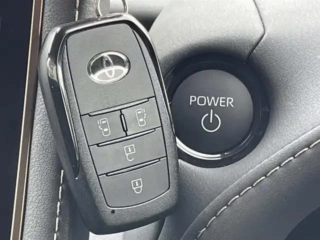 トヨタ アルファードハイブリット X 群馬県 2025(令7)年 0.2万km プラチナホワイトパールマイカ ワンオーナー/9.8インチメモリーナビ/Bluetooth/全周囲カメラ/Miracast/ルーフカラーイルミネーション/クリアランスソナー/12.4インチTFTマルチインフォメーションディスプレイ/電動格納ミラー/コネクティッドナビ/デジタルインナーミラー/TSS/BSM/パーキングアシスト/アダプティブクルーズコントロール/フルセグ/両側パワースライドドア/3眼LEDヘッドライト/パワーステアリング/AHB/チップアップシート/3列シート/フルフラットシート/純正17インチアルミホイール/純正ETC2.0/スマートキー