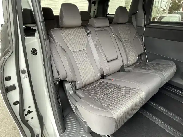 トヨタ アルファードハイブリット X 群馬県 2025(令7)年 0.2万km プラチナホワイトパールマイカ ワンオーナー/9.8インチメモリーナビ/Bluetooth/全周囲カメラ/Miracast/ルーフカラーイルミネーション/クリアランスソナー/12.4インチTFTマルチインフォメーションディスプレイ/電動格納ミラー/コネクティッドナビ/デジタルインナーミラー/TSS/BSM/パーキングアシスト/アダプティブクルーズコントロール/フルセグ/両側パワースライドドア/3眼LEDヘッドライト/パワーステアリング/AHB/チップアップシート/3列シート/フルフラットシート/純正17インチアルミホイール/純正ETC2.0/スマートキー