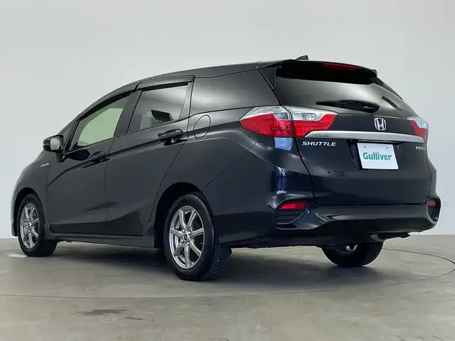 ホンダ シャトル ハイブリッド X ホンダセンシング 鹿児島県 2018(平30)年 6万km ミッドナイトブルービームM 純正ナビ（CD/DVD/BT/フルセグテレビ）/レーダークルーズコントロール/オートライト/ハーフレザーシート/パドルシフト/シートヒーター/ホンダセンシング/バックカメラ/ドラレコ/スマートキー/プッシュスタート/ETC/ステアリングリモコン