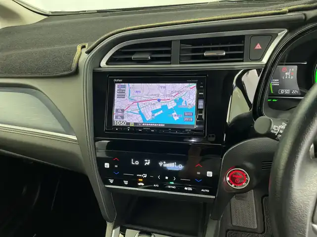 ホンダ シャトル ハイブリッド X ホンダセンシング 鹿児島県 2018(平30)年 6万km ミッドナイトブルービームM 純正ナビ（CD/DVD/BT/フルセグテレビ）/レーダークルーズコントロール/オートライト/ハーフレザーシート/パドルシフト/シートヒーター/ホンダセンシング/バックカメラ/ドラレコ/スマートキー/プッシュスタート/ETC/ステアリングリモコン