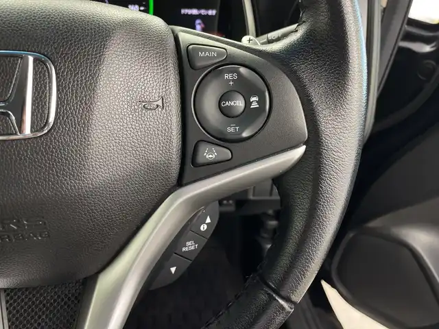 ホンダ シャトル ハイブリッド X ホンダセンシング 鹿児島県 2018(平30)年 6万km ミッドナイトブルービームM 純正ナビ（CD/DVD/BT/フルセグテレビ）/レーダークルーズコントロール/オートライト/ハーフレザーシート/パドルシフト/シートヒーター/ホンダセンシング/バックカメラ/ドラレコ/スマートキー/プッシュスタート/ETC/ステアリングリモコン