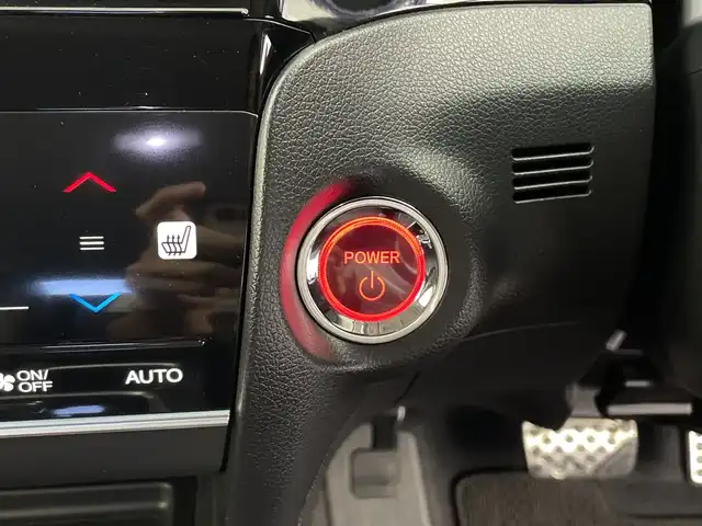 ホンダ シャトル ハイブリッド X ホンダセンシング 鹿児島県 2018(平30)年 6万km ミッドナイトブルービームM 純正ナビ（CD/DVD/BT/フルセグテレビ）/レーダークルーズコントロール/オートライト/ハーフレザーシート/パドルシフト/シートヒーター/ホンダセンシング/バックカメラ/ドラレコ/スマートキー/プッシュスタート/ETC/ステアリングリモコン