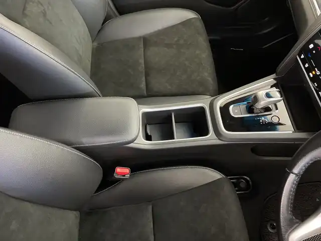 ホンダ シャトル ハイブリッド X ホンダセンシング 鹿児島県 2018(平30)年 6万km ミッドナイトブルービームM 純正ナビ（CD/DVD/BT/フルセグテレビ）/レーダークルーズコントロール/オートライト/ハーフレザーシート/パドルシフト/シートヒーター/ホンダセンシング/バックカメラ/ドラレコ/スマートキー/プッシュスタート/ETC/ステアリングリモコン