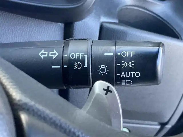 ホンダ フィット 13G Sパッケージ 香川県 2014(平26)年 9.8万km クリスタルブラックパール ディーラーナビ/→CD.DVD/Bluetooth/フルセグTV/バックカメラ/ルーフスポイラー/LEDオートヘッドライト/純正15インチアルミホイール/ETC/パドルシフト/電格ウィンカーミラー/アイドリングストップ/横滑り防止装置/ドアバイザー/純正フロアマット/ステアリングリモコン/ルーフスポイラー/スマートキー/スペアキー/プッシュスタート