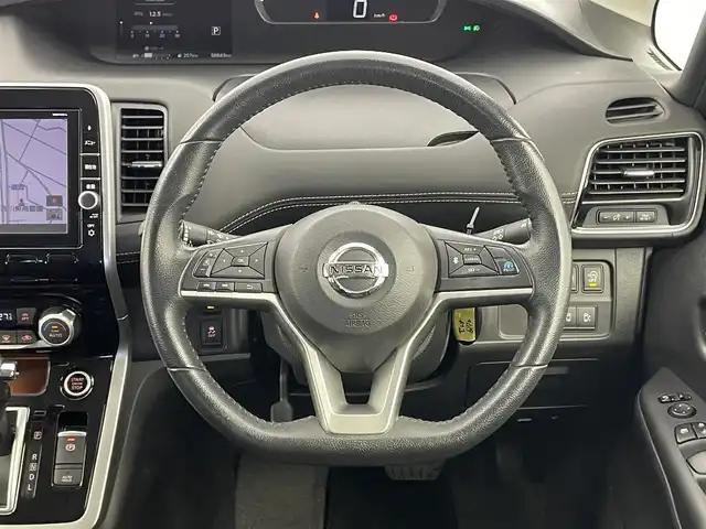 日産 セレナ ハイウェイスター プロパイロットED 埼玉県 2016(平28)年 5.9万km ブリリアントホワイトパール 純正9インチナビ/DTV/CD/DVD/USB/BT/BD/バックカメラ/フリップダウンモニター/両側パワースライドドア/プロパイロット/エマージェンシーブレーキ/レーンキープアシスト/コーナーセンサー/電動格納ミラー/純正16インチアルミホイール/ビルトインETC/プッシュスタート/スマートキー/純正フロアマット