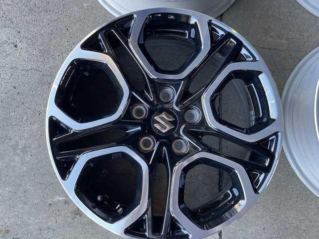 スズキ スイフト スポーツ 神奈川県 2023(令5)年 0.7万km スーパーブラックパール ワンオーナー/社外ナビ/プッシュスタート/スペアキー一本/ビルトインETC/クルーズコントロール/横滑り防止装置/デジタルルームミラー型ドライブレコーダー/前後ドライブレコーダー/運転席シートヒーター/電動格納ミラー/USB端子/LEDライト　フォグライト/社外モニター/Bluetooth接続/本革巻きステアリング