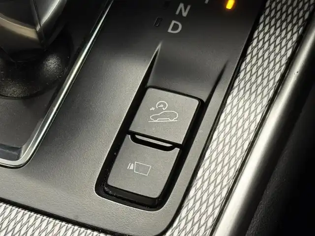 マツダ ＣＸ－６０ XD HV エクスクルーシブスポーツ 三重県 2022(令4)年 6万km マシーングレープレミアムM ディーゼルターボ・マイルドHV/4WD/MTモード付8AT/12.3型ナビ/（AM/FM/USB/HDMI/CarPlay/AndroidAuto/Bluetooth/TV）/360ビュー・モニター/BOSEサウンドシステム（12スピーカー）/ドライブレコーダー前後/ETC/i-ACTIVSENSE/・スマートブレーキサポート/・レーダークルーズコントロール/・クルージング&トラフィックサポート/・ドライバーモニタリング/・レーンキープアシストシステム/・ブラインドスポットモニタリング/・クロストラフィックアラート（前後）/・標識認識/など/装備/・【OP】ドライバー・パーソナライゼーション・システムパッケージ（ドラポジ自動調整機能）/・【OP】パノラマサンルーフ/・ナッパレザーシート/・シートヒーター（D/N/2nd）/・シートベンチレーション（D/N）/・パワーシート（Dメモリー付10way/N10way）/・電動チルト&テレスコステアリング/・ステアリングヒーター/・ヘッドアップディスプレイ/・AC100Vコンセント&USB充電ジャック&ワイヤレス充電/・LEDヘッドライト/・ダウンヒルアシストコントロール/・ハンズフリーパワーリフトゲート/・取/・スマートキーx2/など